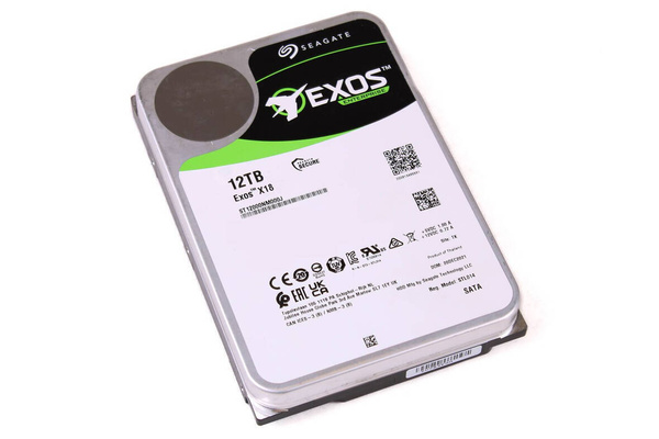 Serwerowy dysk HDD 3.5" Seagate Exos X18 12TB (ST12000NM000J)