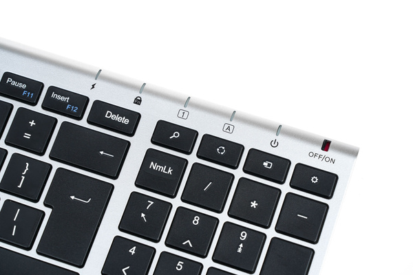 Bezprzewodowa klawiatura Premium Slim HW193 i myszka MW158 2.4GHz USB