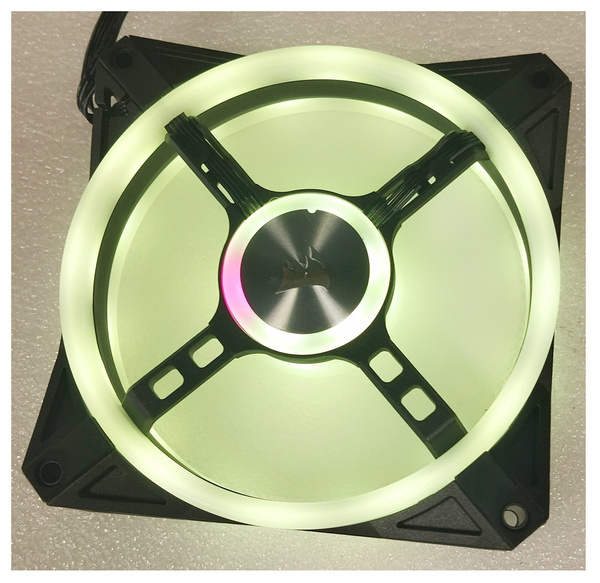 Wentylator Corsair QL120 RGB 120mm (CO-9050097-WW)