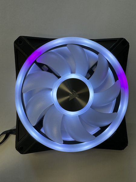 Wentylator Corsair 140 x 140 mm (CO-9050099-WW) (W)