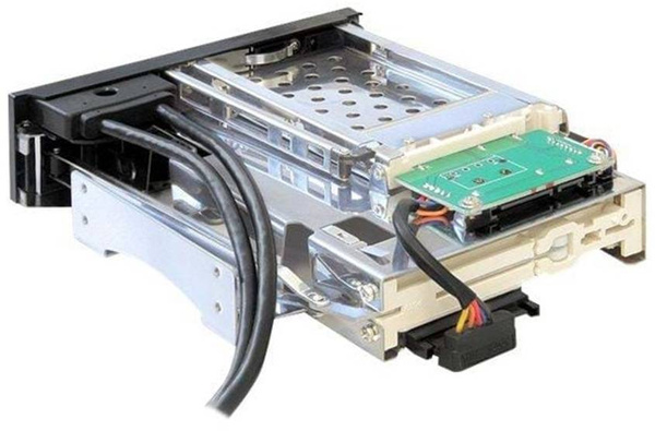 KIESZEŃ NA DYSKI HDD/SSD DELOCK MOBILE RACK