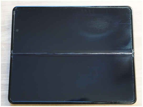 Smartfon Samsung Galaxy Z Fold 3 5G (USZKODZONY)