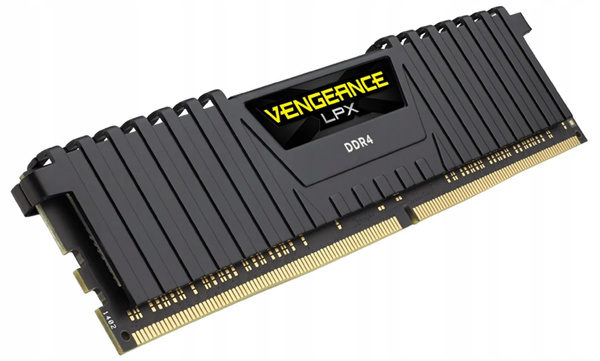 Pamięć RAM DDR4 Corsair 24 GB 3200 16 USZKODZONE (CMK32GX4M4Z3200C16)